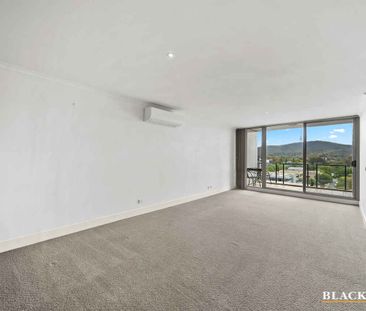 "THE AVENUE" - Photo 4