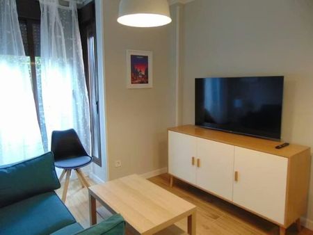 Calle de Samaniego, Madrid, Community of Madrid 28022 - Photo 3