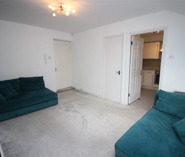 2 bedroom Flat to rent in Taylors Court, Monk Street, Newcastle Upo... - Photo 3