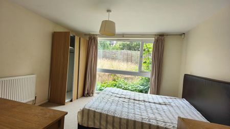 5 bedroom detached house to rent - Photo 3