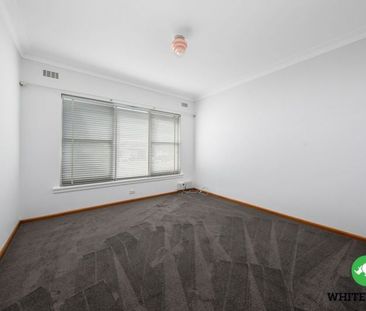 30 Ernest Street, Queanbeyan - Photo 2