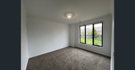 Brand-New 4-Bedroom Family Home with 2 Living Areas & Modern Comfort Throughout - Photo 4