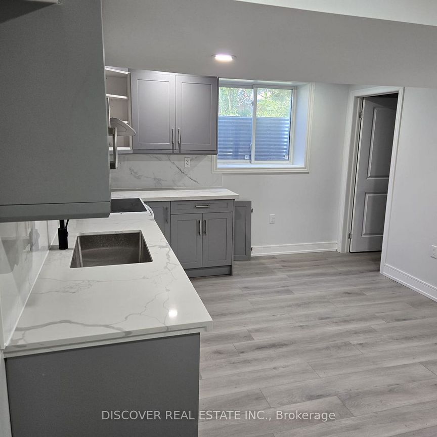 For Lease - 186 Floradale Drive Unit# 1, Mississauga, Ontario - Photo 1