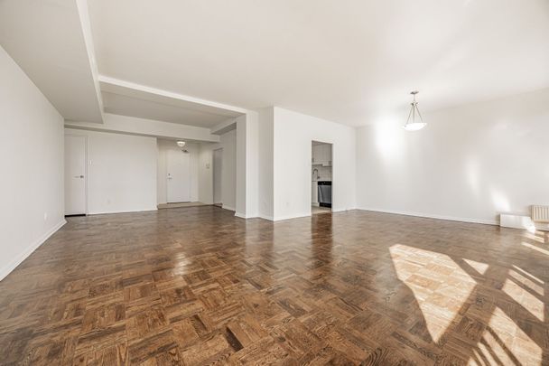 For Lease - 2500 Bathurst Street Unit# 306, Toronto, Ontario - Photo 1