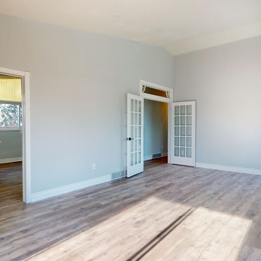 For Lease - 260 Gray Road Unit# Main, Hamilton, Ontario - Photo 1