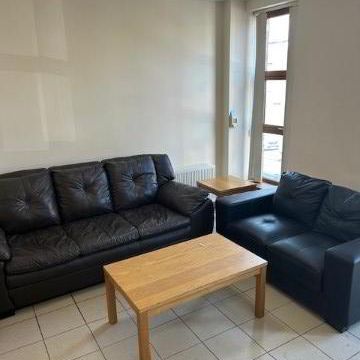 Unit 3, 126-128 Fitzroy Avenue, Belfast, BT7 1HY - Photo 1