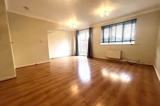 Derwent Close - Photo 1