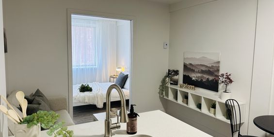 Studio - Ontario - Photo 3