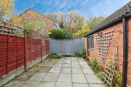 Blackshaw Drive, Coventry, CV2 2PW - Photo 5