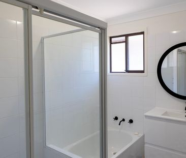 Lovely Renovated Three Bedroom Home, Bonus, Water is Included in Rent - Photo 2