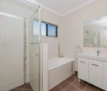 PERFECTION IN BURDELL - Photo 3