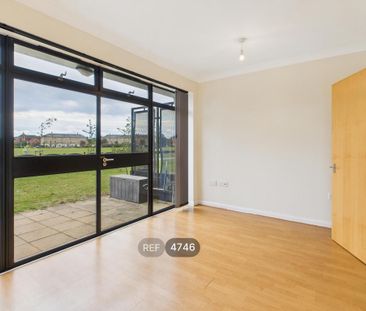 2 bedroom terraced house to rent - Photo 2