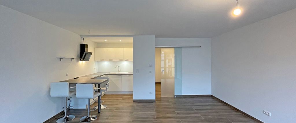 Leipzig - Hochwertig saniertes 1R-Apartment * Balkon * EBK * Regenwalddusche * Fußbodenheizung * TG-Stellplatz - Foto 1