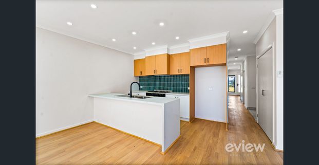 Stunning 2 Bedroom Home in the Savana Estate! - Photo 1