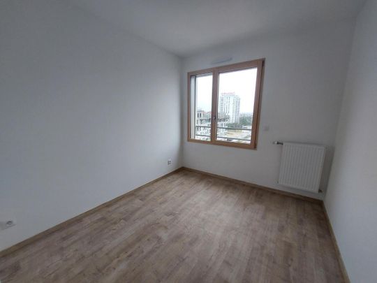 location Appartement T3 DE 63.1m² À BRON - Photo 1