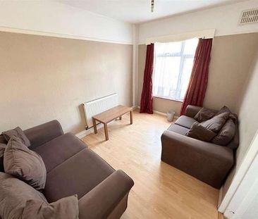 New Peachey Lane, Uxbridge, UB8 - Photo 5