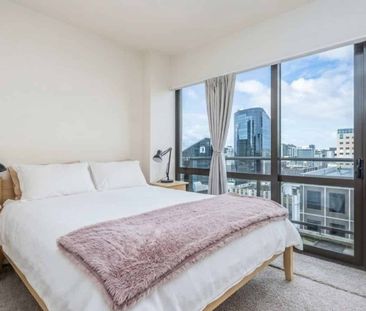 Live Above It All - Penthouse Living in the Heart of Auckland CBD - Photo 2