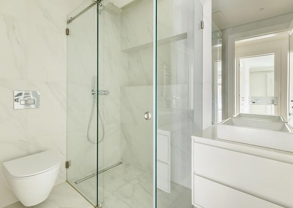 1 Bedroom Apartment with swimming pool, Janelas Verdes, Lisboa