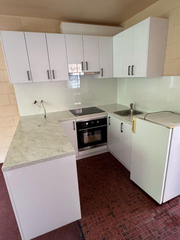 2/61 Lochner Street, 7000, West Hobart - Photo 3