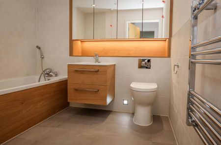 2 bedroom flat to rent - Photo 5