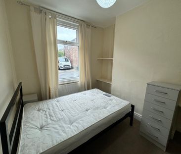 Willis Street, Heslington Road - P2301 - Photo 5