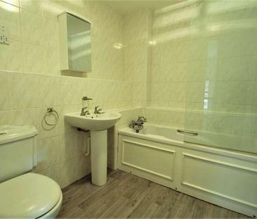 The Birches, Bushey, WD23 - Photo 4