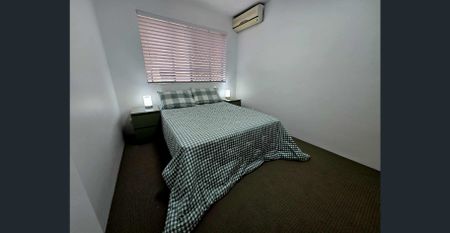 FURNISHED, RIVERSIDE AND 250M TO UQ - Photo 4