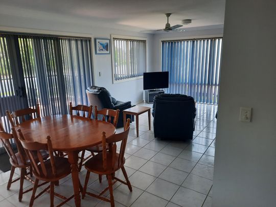 1/62 Head Street, Forster, NSW 2428 - Photo 1