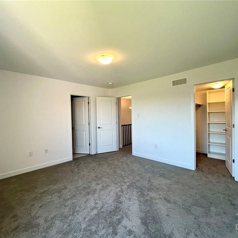 For Lease - 53 MAIZE Street, Stittsville - Munster - Richmond, Ontario - Photo 1