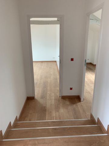 Location Appartement 3 pièces 83m² DEVILLE LES ROUEN 76250 - Photo 4