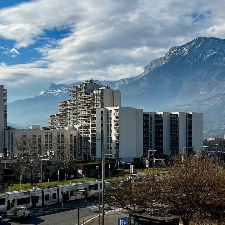 Appartement - 4 pièces - 68,09 m² - Grenoble - Photo 1