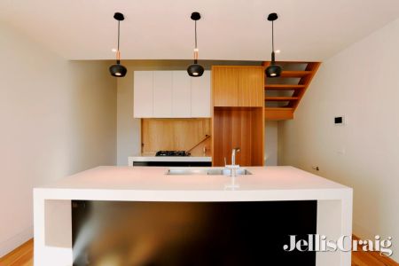 2 Bed, 1 Bath - Photo 5