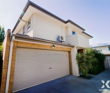 1 Auguste Avenue, Melbourne - Photo 6