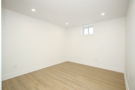 For Lease - 23 Arncliffe Crescent Unit# Bsmnt, Toronto, Ontario - Photo 5