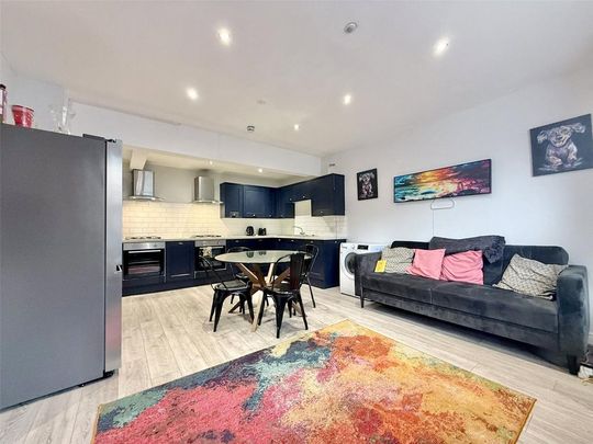 7 bedroom terraced house to rent - Photo 1