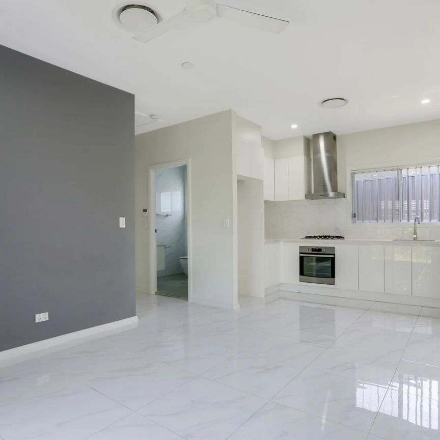 Modern Two-Bedroom Flat - Photo 1