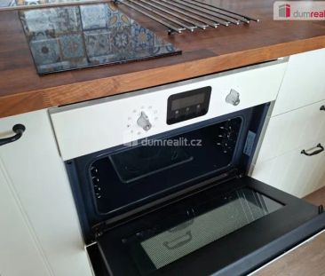 Pronájem garsoniéry s velým balkonem, komorou a sklepem, Praha 4 - ... - Photo 6