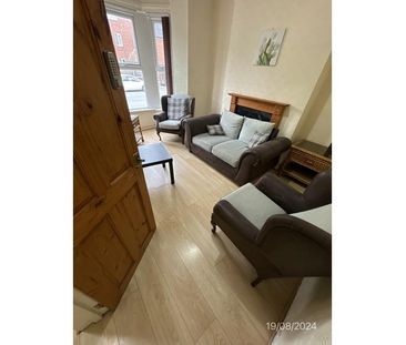 4 bedroom terraced house to rent - Photo 3