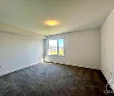 For Lease - 53 MAIZE Street, Stittsville - Munster - Richmond, Ontario - Photo 1