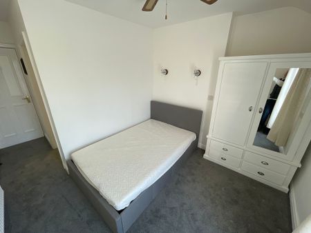 1 bedroom Apartment to let - Photo 4