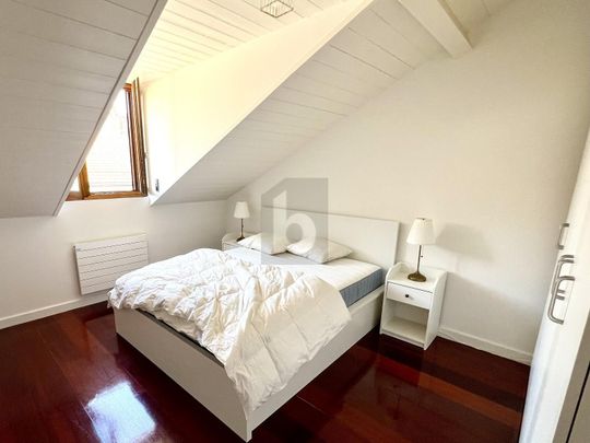 SUPERBE ATTIQUE MEUBLÉ À DEUX PAS DU LAC - Foto 1