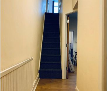 4 bedroom terraced house to rent - Photo 3