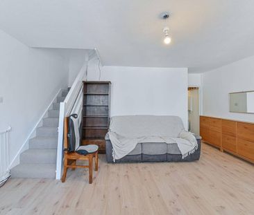 3 bedroom maisonette to rent - Photo 1