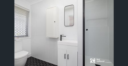 BEAUTIFULLY RENOVATED FAMILY HOME IN ALEXANDRA HILLS - Photo 5