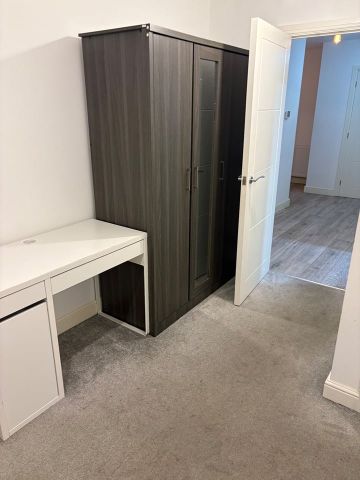 Room in a Shared Flat, Parker St, E16 - Photo 3