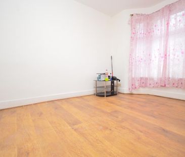 4 bedroom terraced house to rent - Photo 3