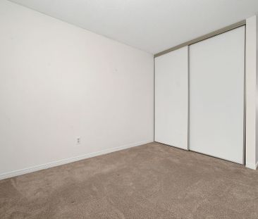 For Lease - 6138 Heritage Park Crescent, Orleans - Convent Glen and... - Photo 5