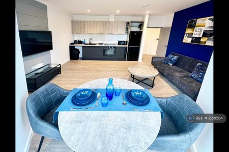 2 bedroom flat to rent - Photo 3