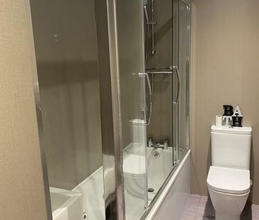 4 bedroom house share to rent - Photo 3