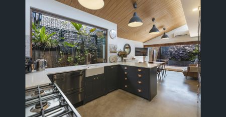 Designer Terrace Brimming with Unique Character - Photo 2